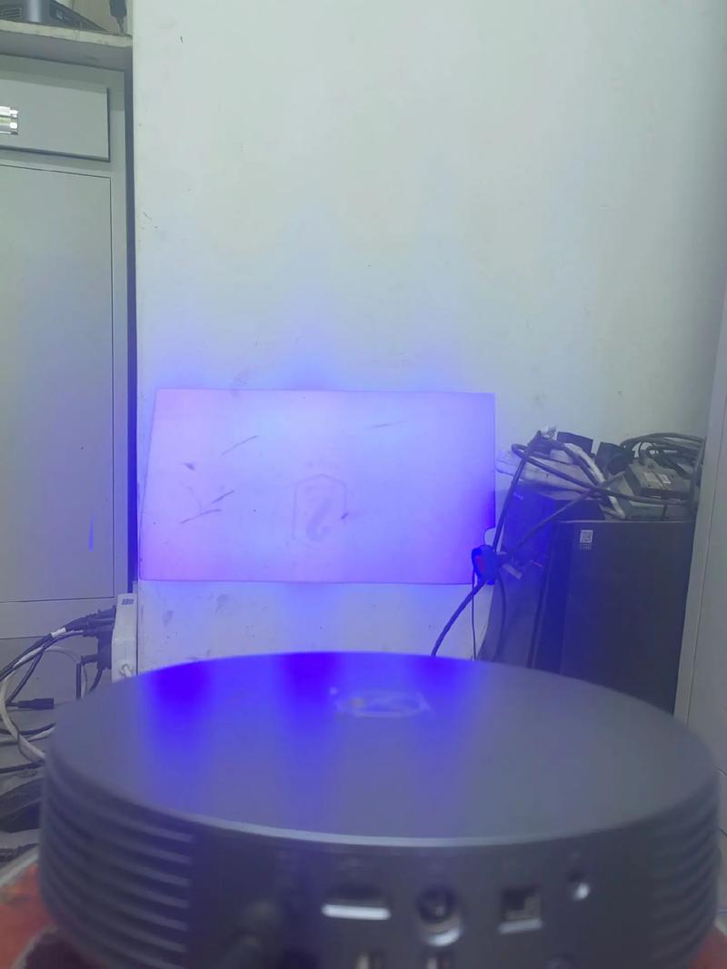 投影仪画面发蓝怎么解决