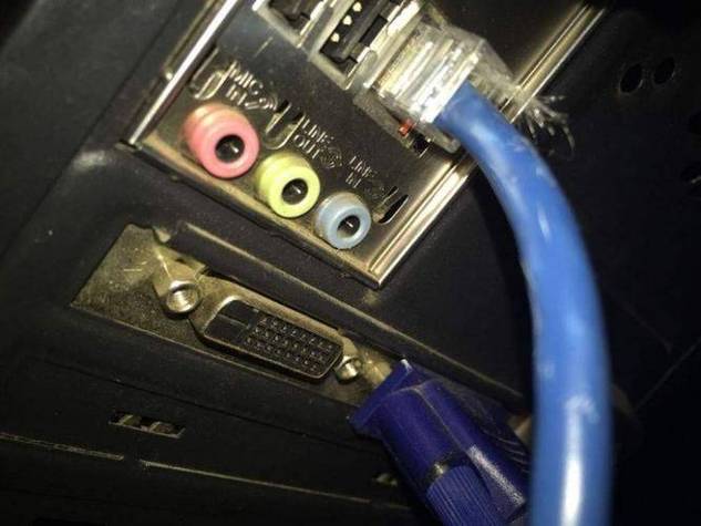 电脑主机耳机孔坏了怎么办