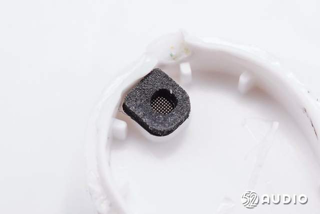 Vivo入耳耳机怎样拆开