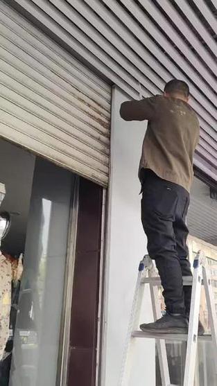 卷闸门打不开有什么办法