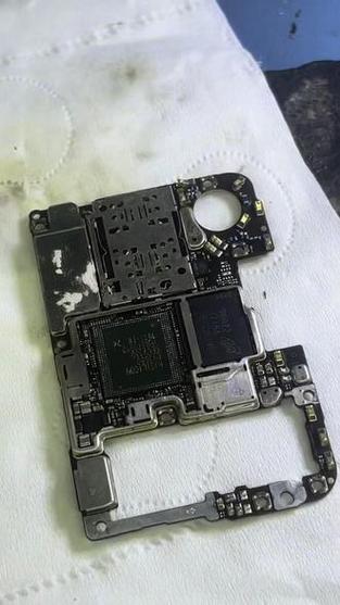 华为p30虚焊维修多少钱游戏截图