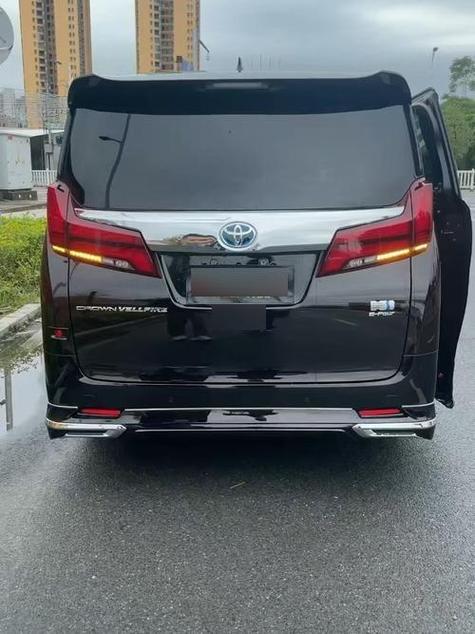 丰田埃尔法进入后怎么关门