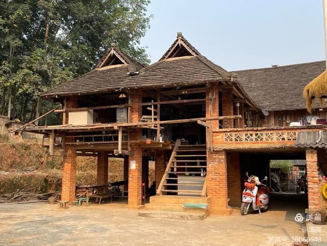 傣族的房子能建在平原上吗