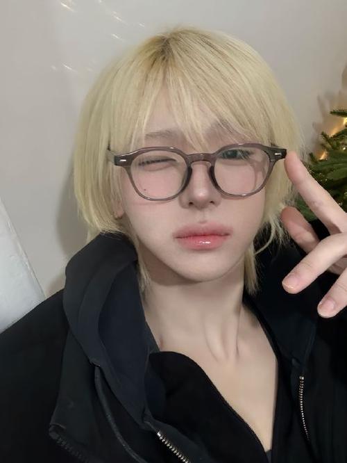 高级感ID男团