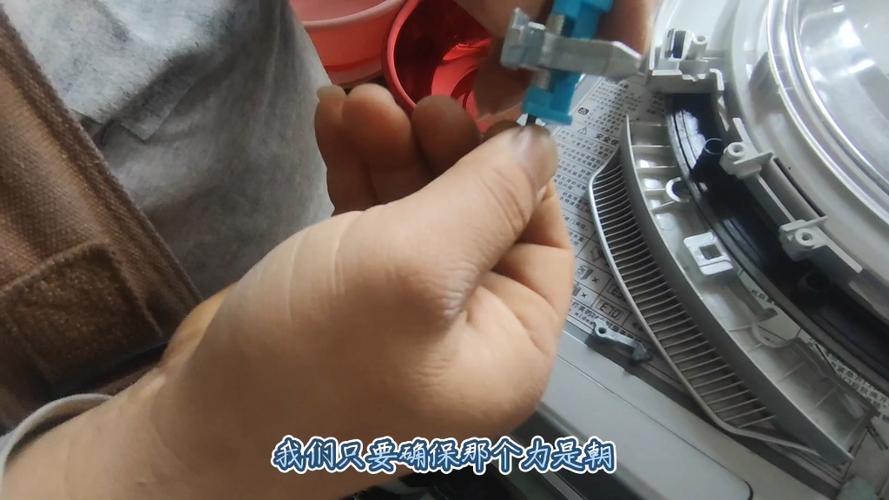 滚筒洗衣机门坏了能修吗