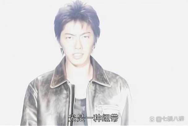 《光是纽带,可我选择黑暗融合!》
