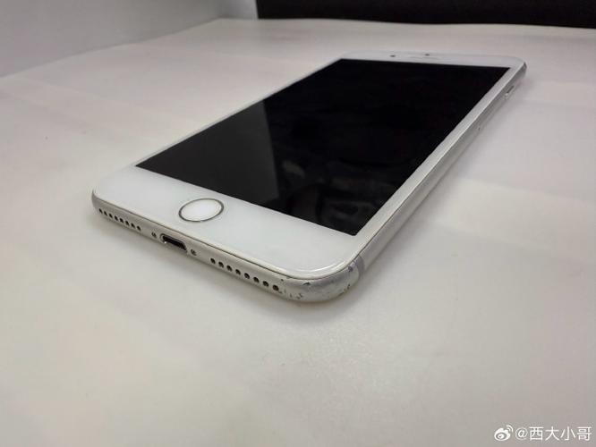 iPhone7p屏幕多大图标