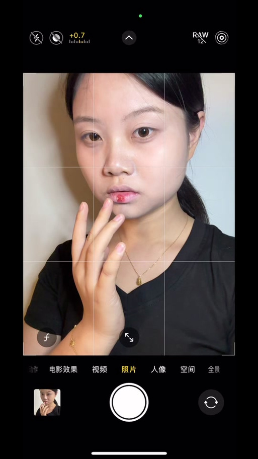 美颜跟现实长得一样吗