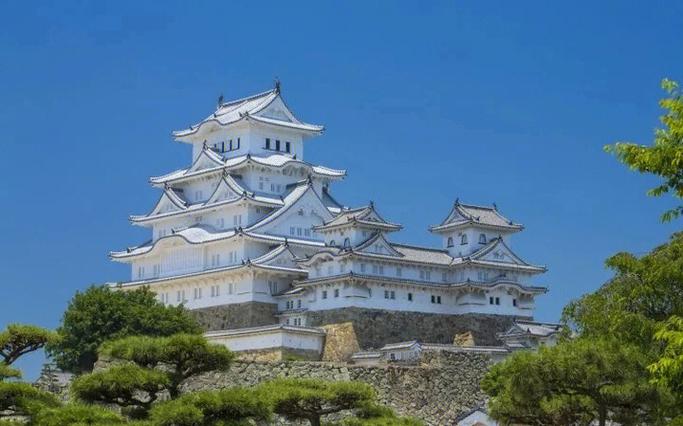 樱花校园模拟器古堡楼在哪里