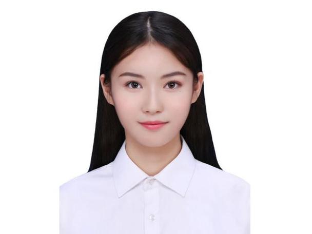 为什么相册多出白的照片截图