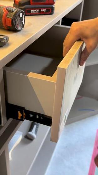 怎样让衣柜看不到钉孔截图