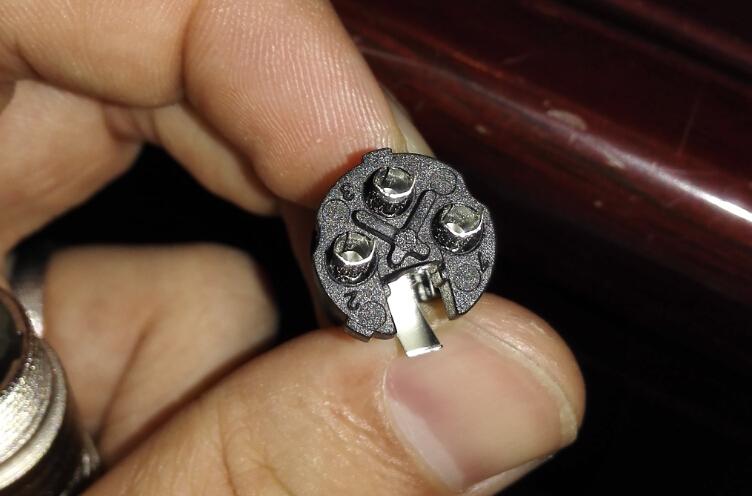 麦克风的线断了怎么办