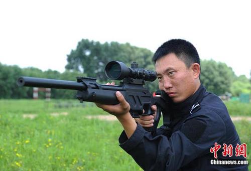 狙击手如何精准射击