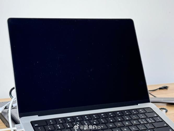 macbook屏幕有印子