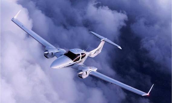 DA42起飞