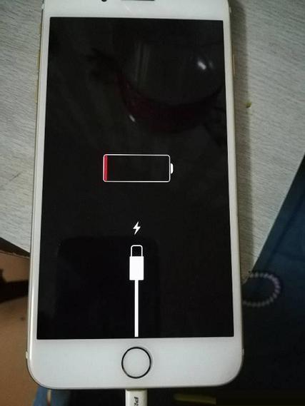 手机可以充进去电但是开不了机