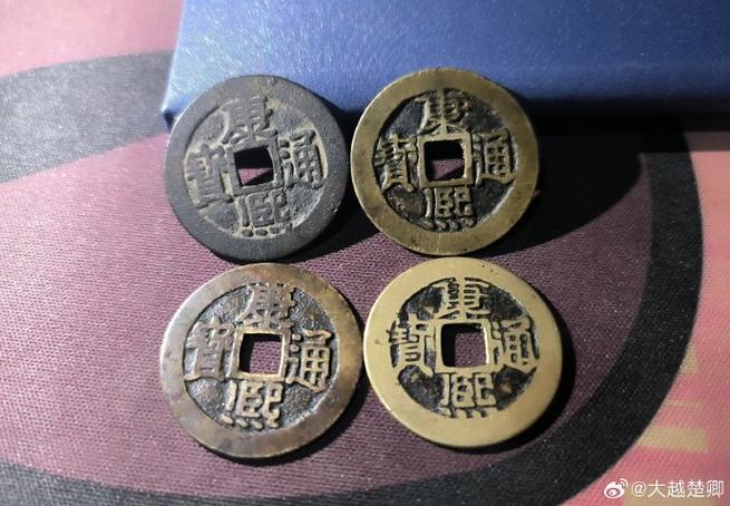 铜钱什么颜色的好