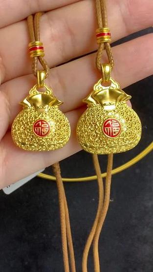 黄金福袋的寓意和象征缩略图