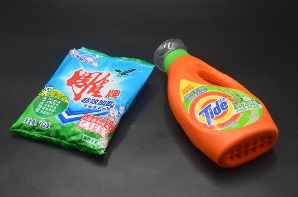 洗衣液和洗衣粉