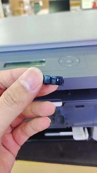 打印机显示纸盘1缺纸图标