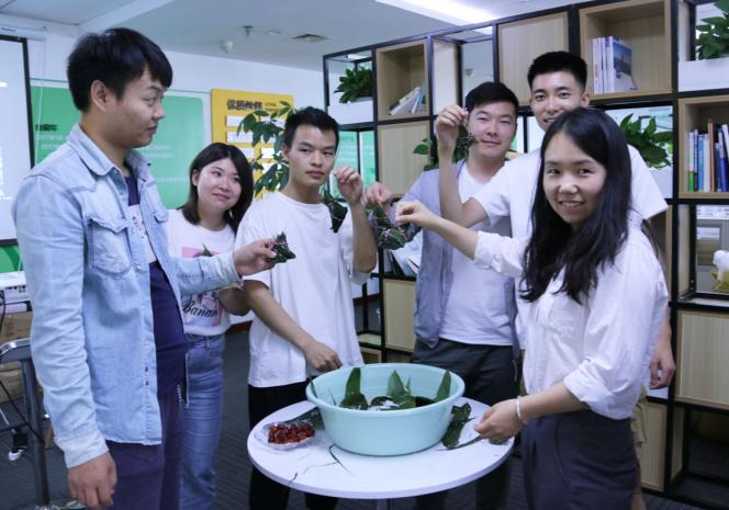 小油菜金服微信群截图