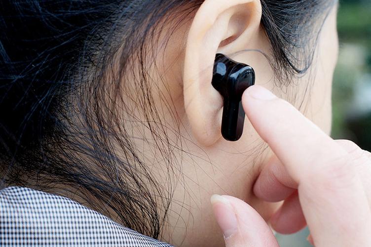蓝牙耳机噔噔两声是什么意思