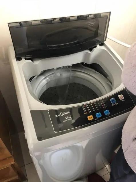 洗衣机电源一开就滴滴滴的响