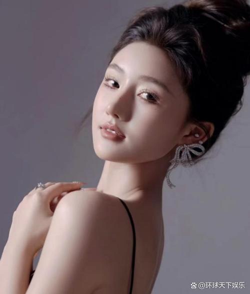 陌陌代言女主角是谁