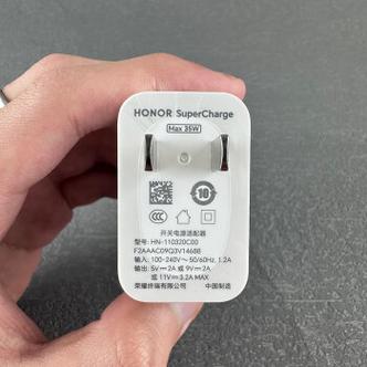 荣耀原装充电线区别