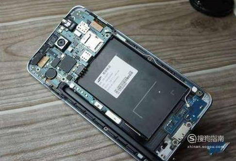 oppo A7X的拆解步骤