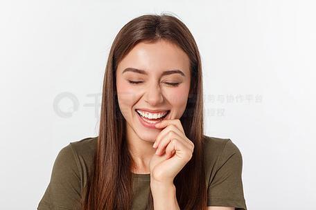 外向的女孩给人感觉