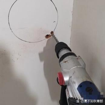 如何快速在墙上打个洞