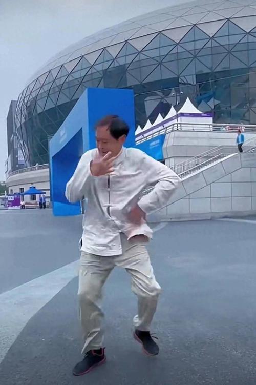 耍闪电截图