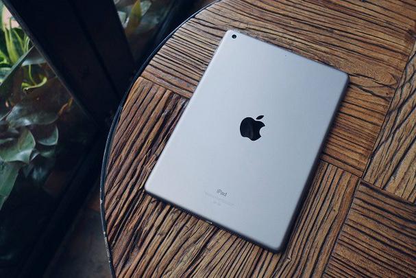 ipad2018背面黑条图标