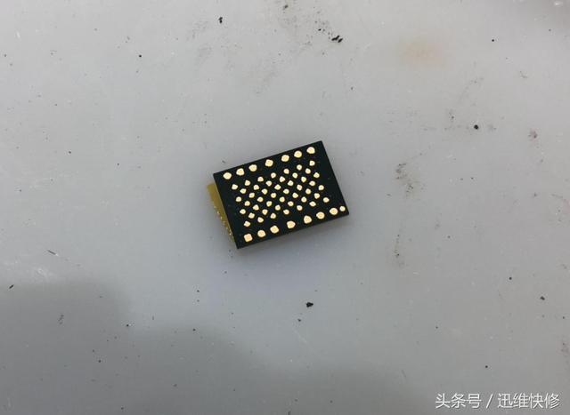换原装屏幕爱思还绿吗