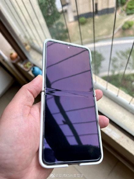 华为折叠屏手机外屏膜折痕影响手机