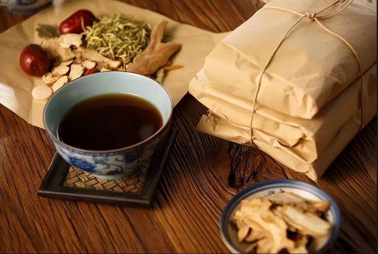 半夏泻心汤用甘草还是炙甘草缩略图