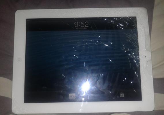 ipad屏幕有个亮点用修吗