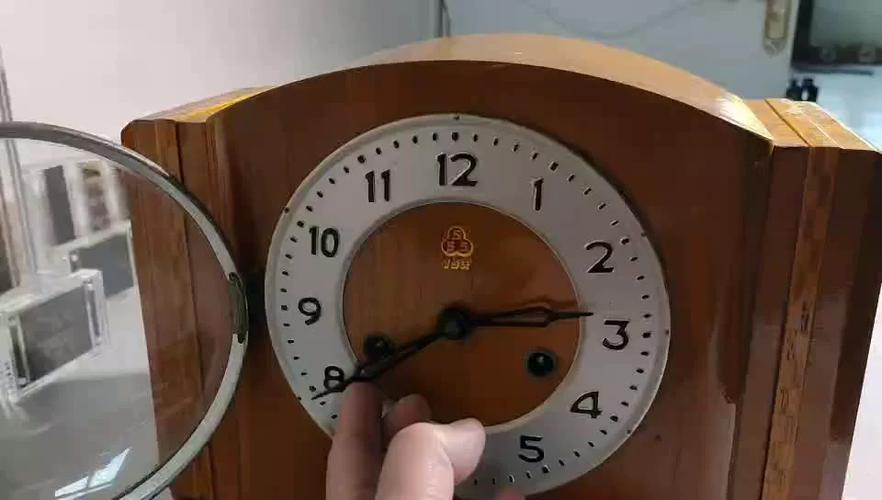 三五牌钟的加油方法