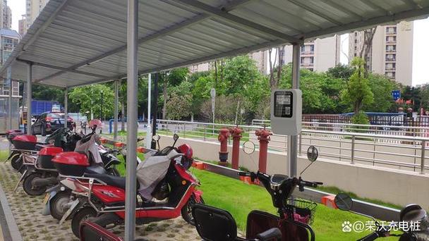 电动自行车在充电桩充满电后会自动缩略图