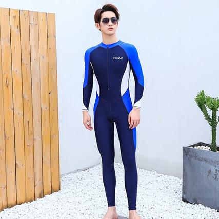 连体泳衣男青少年