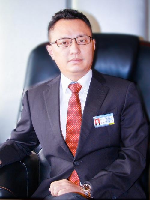 星瑞集团董事长简历截图