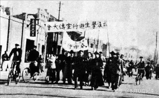 为完成救国救民的任务作了哪些努力