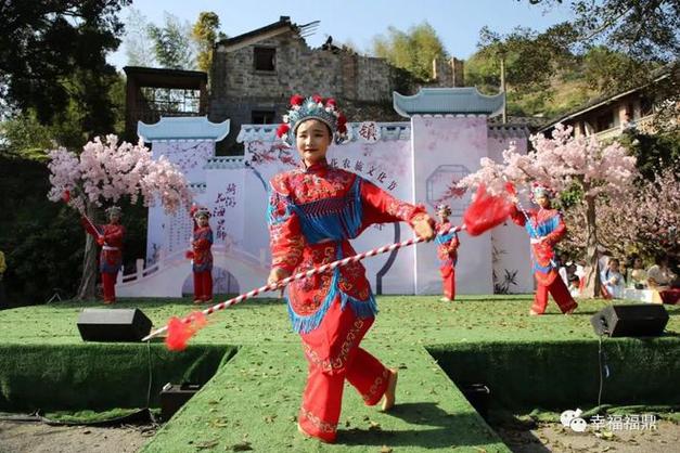 浮世清欢中舞尽芳华截图