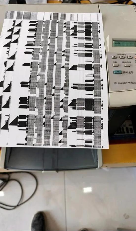 惠普打印机打印出来的字只有一半截图