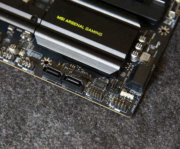 微星b560m迫击炮视频教程