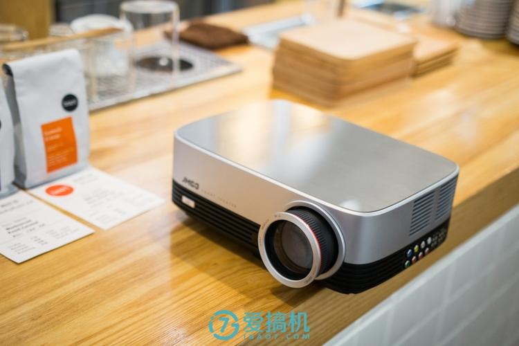 坚果极越A6支持无线吗