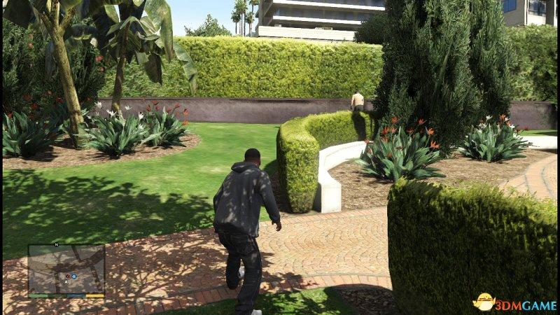 gta5击昏园丁拿回汽车