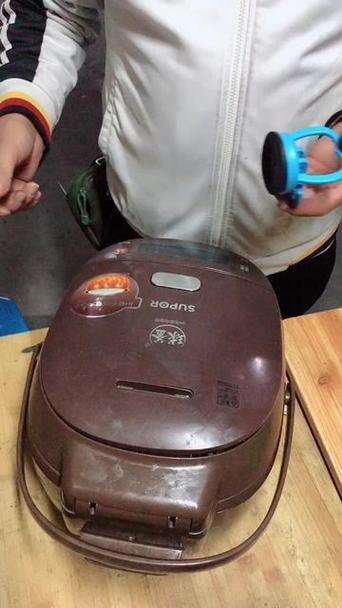 电饭锅盖怎么拆卸图解截图