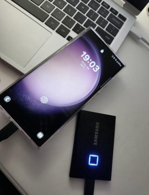存储照片和视频用硬盘还是u盘截图